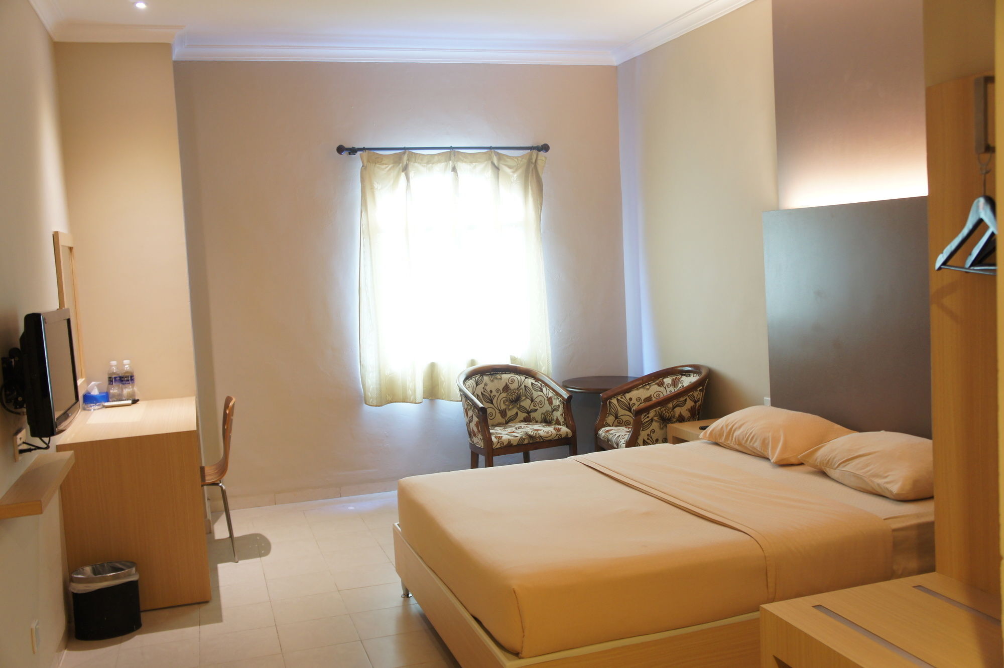 Sky View Hotel Managed By Os Batam Eksteriør billede